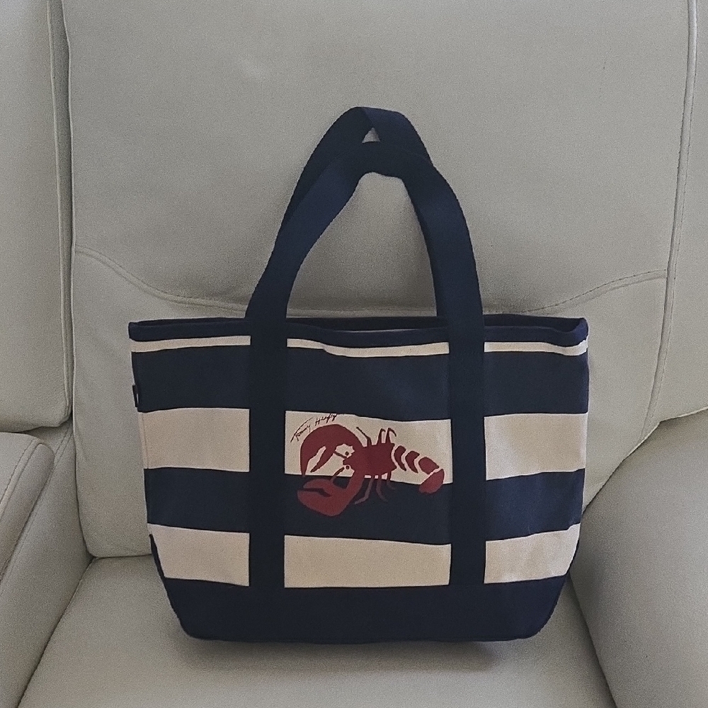 Tommy Hilfiger Navy and Cream Striped Tote - Picture 9 of 12